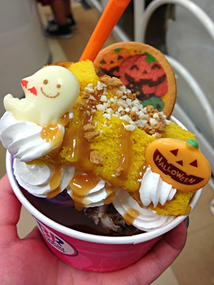 ハロウィンサンデー🎃👻🍨💕|kisaさん