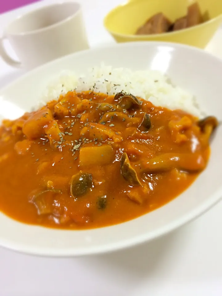 カリフラワーとキノコのココナッツカレー|平澤友恵さん