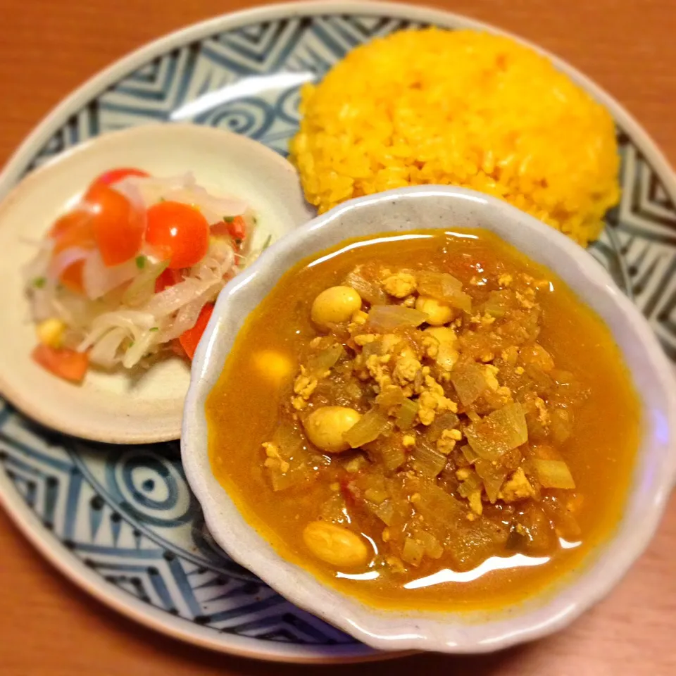 先日のお料理教室で習ったキーマカレーとカチュンパルを昨日つくってみました。|mikochieさん