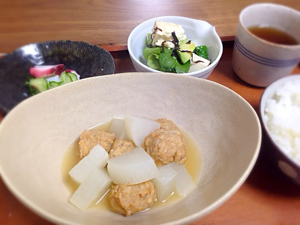 鶏団子と大根の煮物|はなおさん