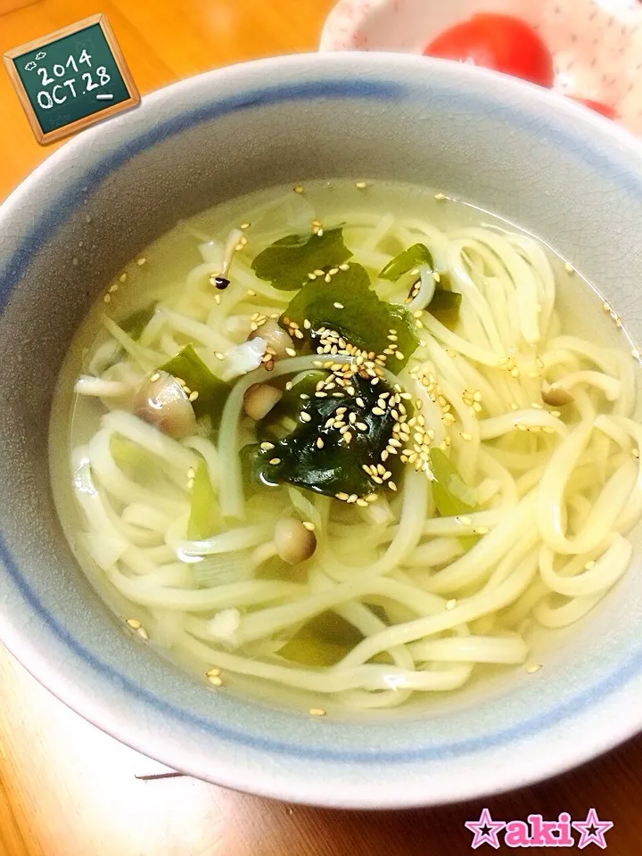 10.28晩ゴハン🍴✨‼︎〜〜白だしうどん〜〜|☆aki☆さん