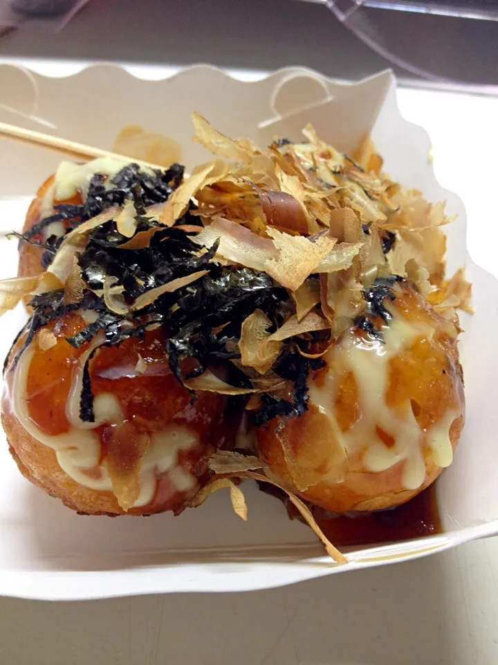 Snapdishの料理写真:Takoyaki #Squid|Oolele'さん