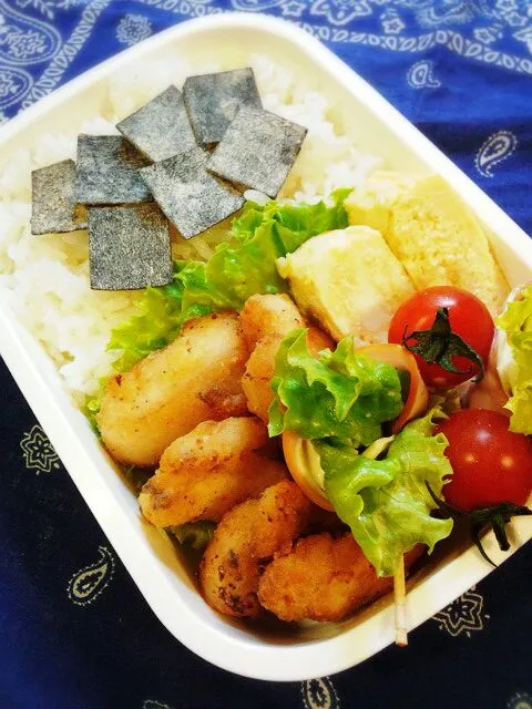 10月29日(水)
ササミの塩麹からあげ、だし巻き玉子、ハムチーズ巻き、プチトマト|Tomokoさん