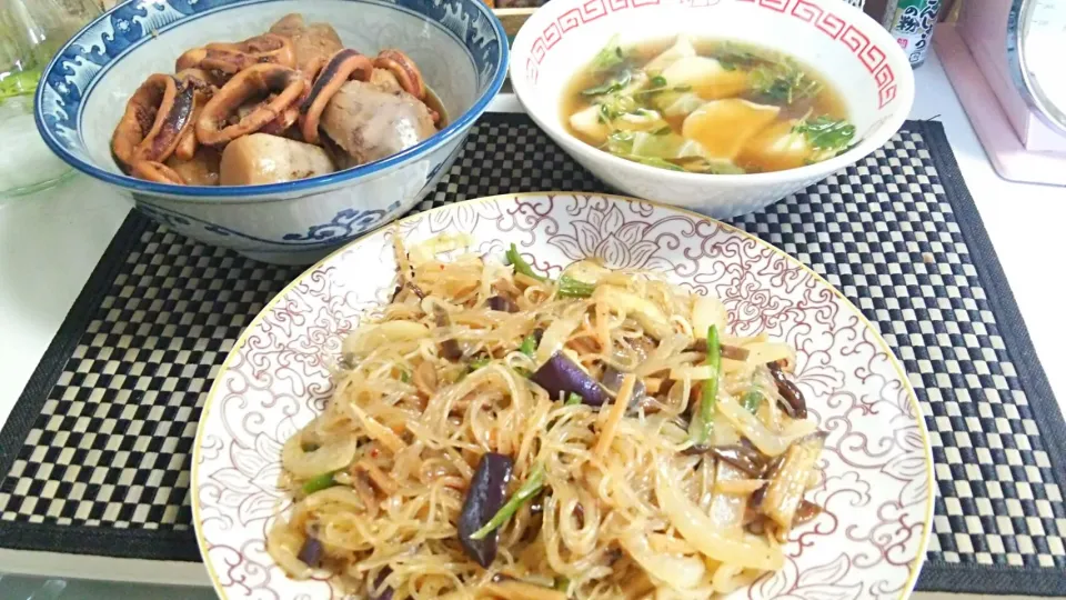 チャプチェ  里芋とイカの煮物  生姜と山椒を利かせた水餃子スープ|石川洋子さん