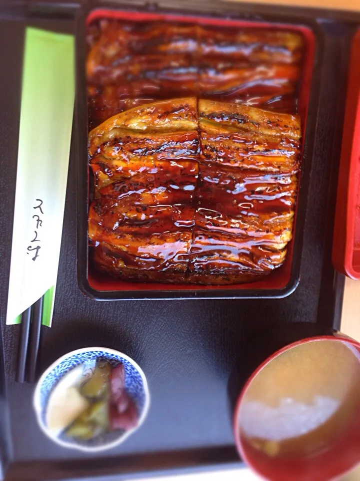 ナスの蒲焼き丼|Kumiko Hongさん