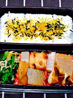 お弁当（のり玉かけご飯、おでん。ほうれん草と切り干し大根のお浸し）|すーさん