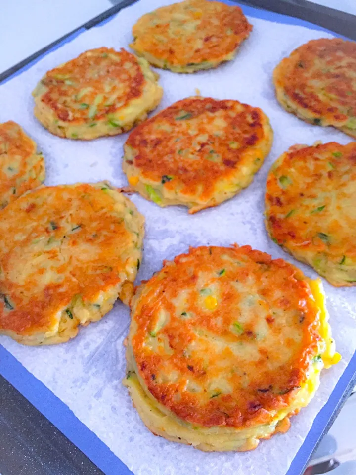 Sweetcorn and zucchini fritters|jennyさん