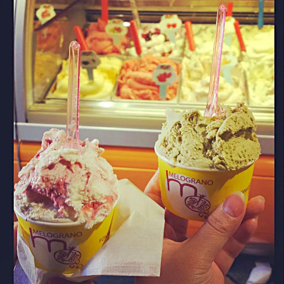 who doesnt like ice cream? #foodtravel #travelfood #italy|Jill Nyomanさん