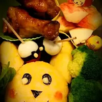 Pikachu and pokeballs lunch bento for my son.|Ilya Ibrahimanさん