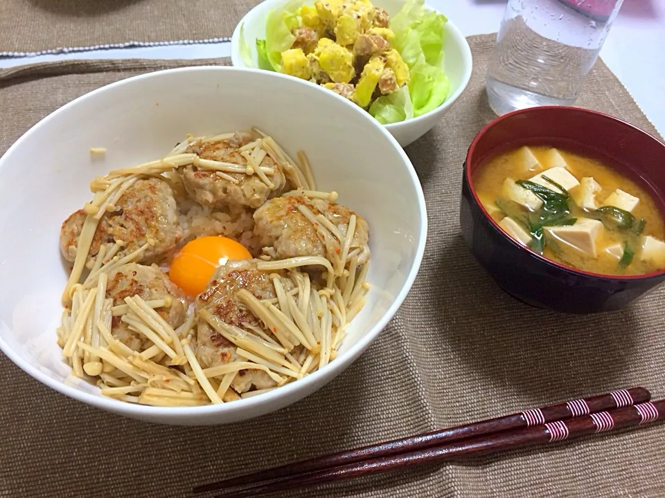 つくね丼|且さん