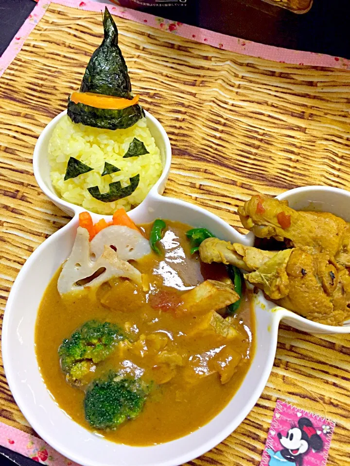 Snapdishの料理写真:かぼちゃのオバケ スープカレー(o▲▽▲o)|y0-0m-hさん