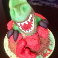 Snapdishの料理写真:Dinosaur Cake|Sugardaddy Rocksさん