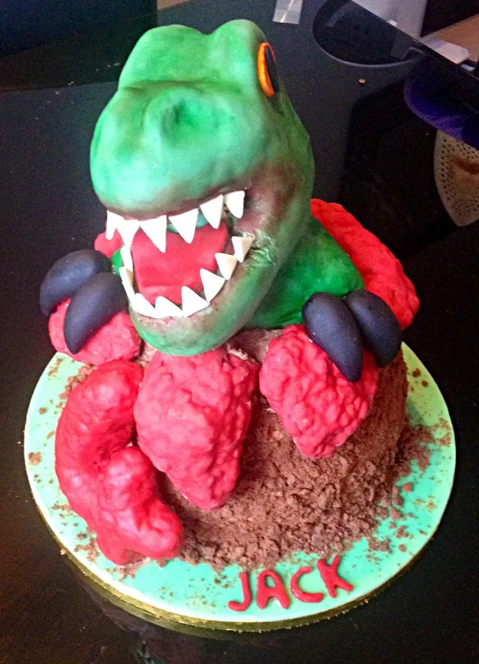 Dinosaur Cake|Sugardaddy Rocksさん