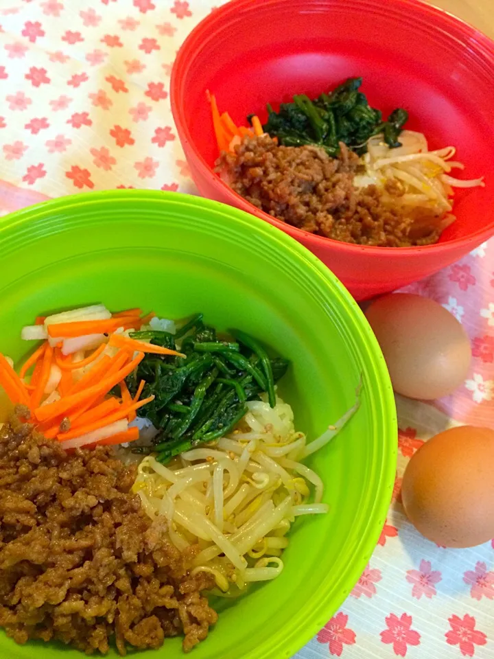 10月31日,パパママ弁当。ハロウィンだけど、ビビンバ弁当❗️|masamiさん