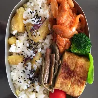 ポークチャップとさつまいもご飯弁当|mayumayuさん