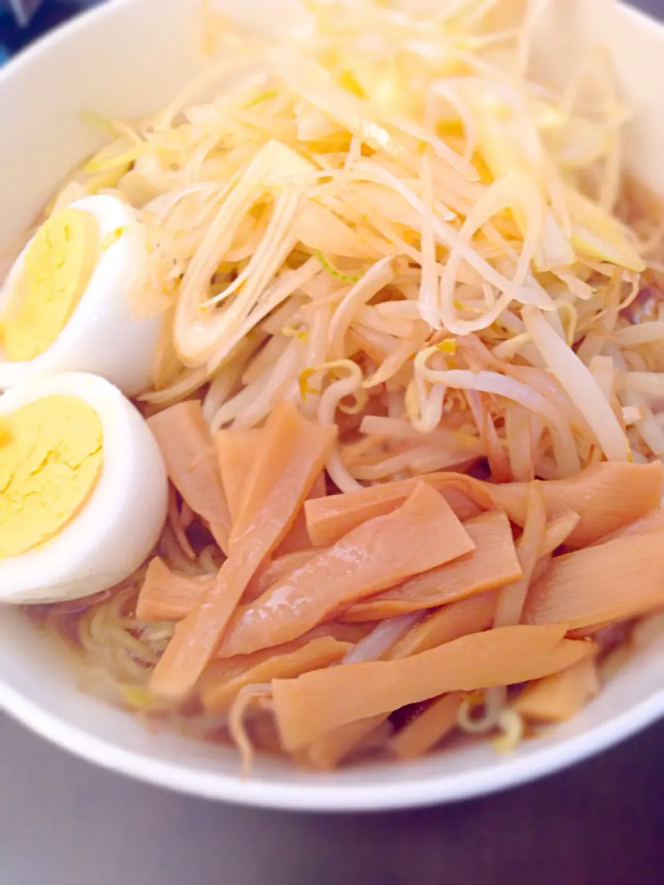 Snapdishの料理写真:お家でラーメン|ボンベロさん