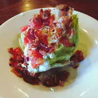 Snapdishの料理写真:the best blue wedge salad from outback steakhouse|Elizabeth C.さん