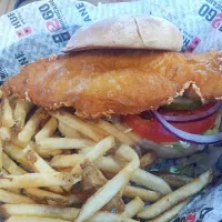 beer battered fish sandwich and french fries|Elizabeth C.さん