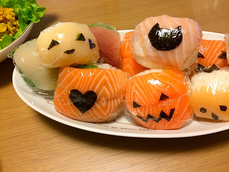 Snapdishの料理写真:ハロウィン寿司|Megumi Makiyamaさん