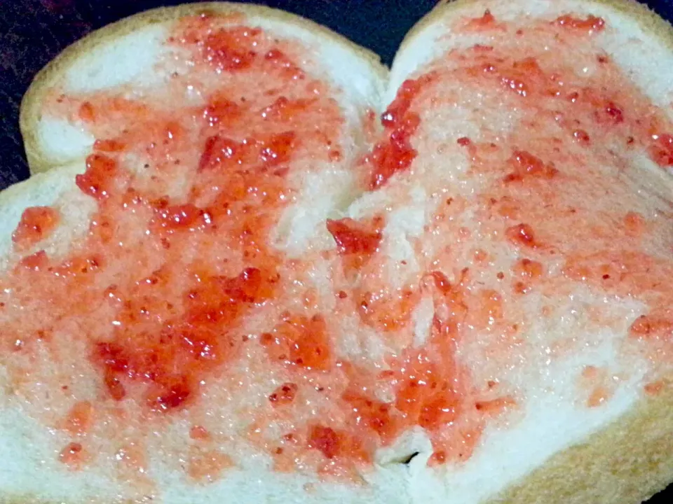 people said bread strawberry #Bread #strawberryJam|dennys saputraさん