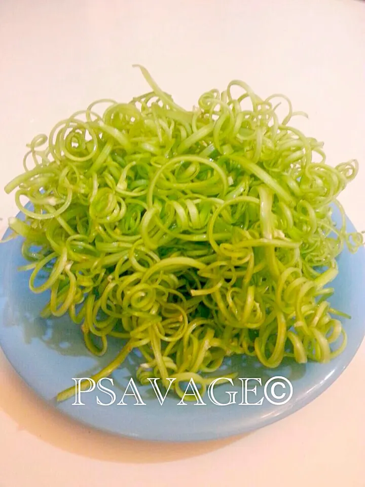 Fresh Morning Glory before cooking #Shreded #Noodle-Like|PSAVAGEさん