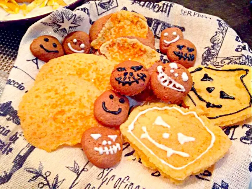 Snapdishの料理写真:トリックオアトリート　ハロウィン用手作りお菓子|yabustyleさん