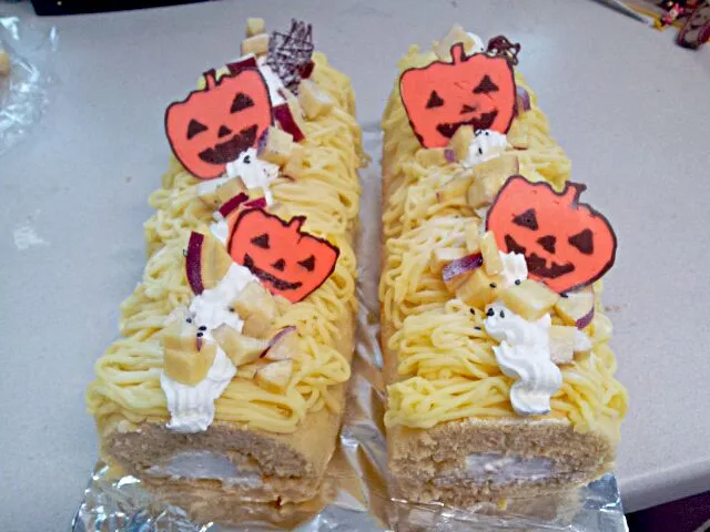 Snapdishの料理写真:頼まれcake！さつまいものモンブラン風ロールケーキ@ハロウィンパーティー用|achaさん