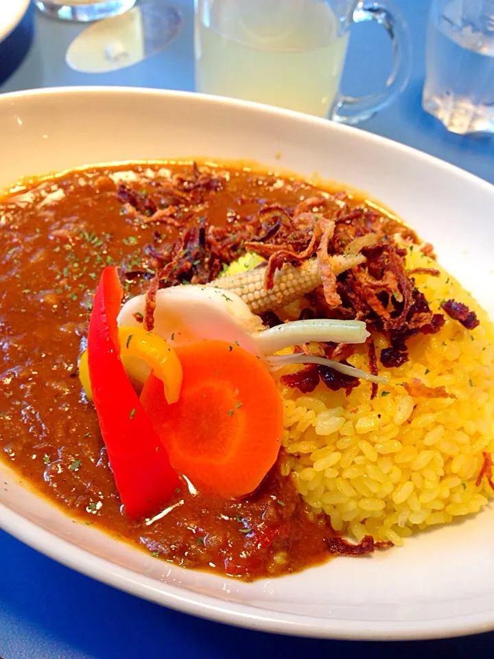 牛すじカレー 京都新風館|ウラカツさん