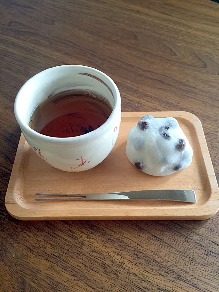 出町ふたばの豆餅と一保堂茶舗のほうじ茶|Akaneさん