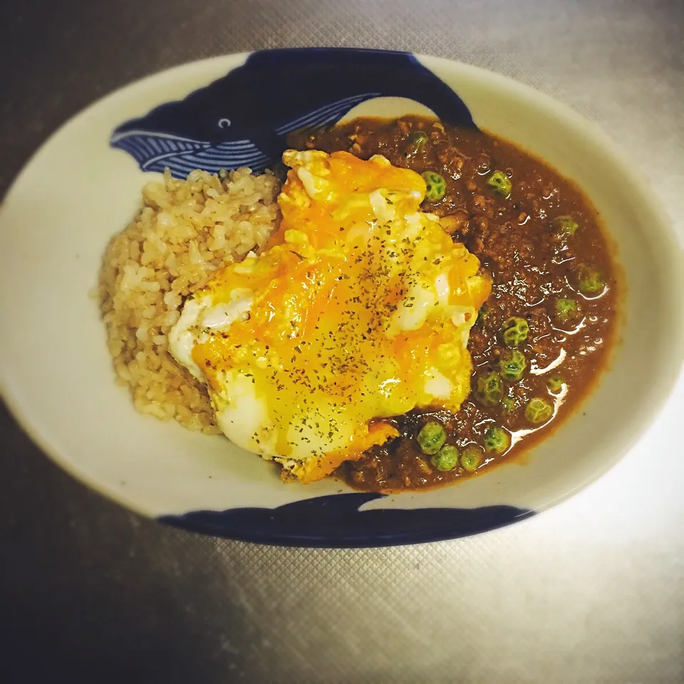 挽肉と塊のダブルチキンカレー トロトロたまご乗せ|yo-chiさん