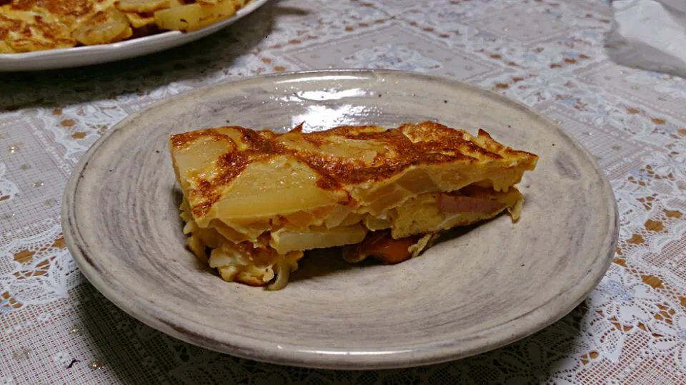 父手作り スパニッシュオムレツ。
朝ごはんに作ってくれました。
近頃お料理してるみたいで腕あげてきました(笑)|akemi🐝さん