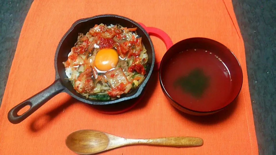 石焼きピビンパ、わかめスープ|ライムさん