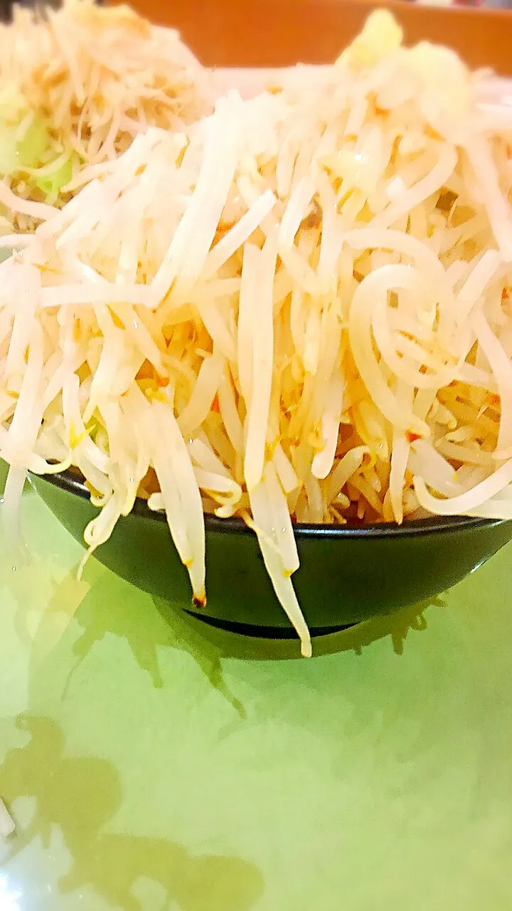 ｼﾞｬﾝｸｶﾚｯｼﾞの醤油ラーメン、味噌ラーメン全増し野菜トリプル～💛|きゅうちゃんさん