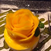 Snapdishの料理写真:Mango Cheesecake|Esther Mozoさん