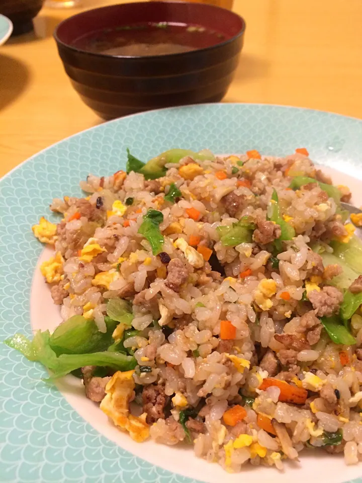 ひき肉レタス炒飯。|liccaさん