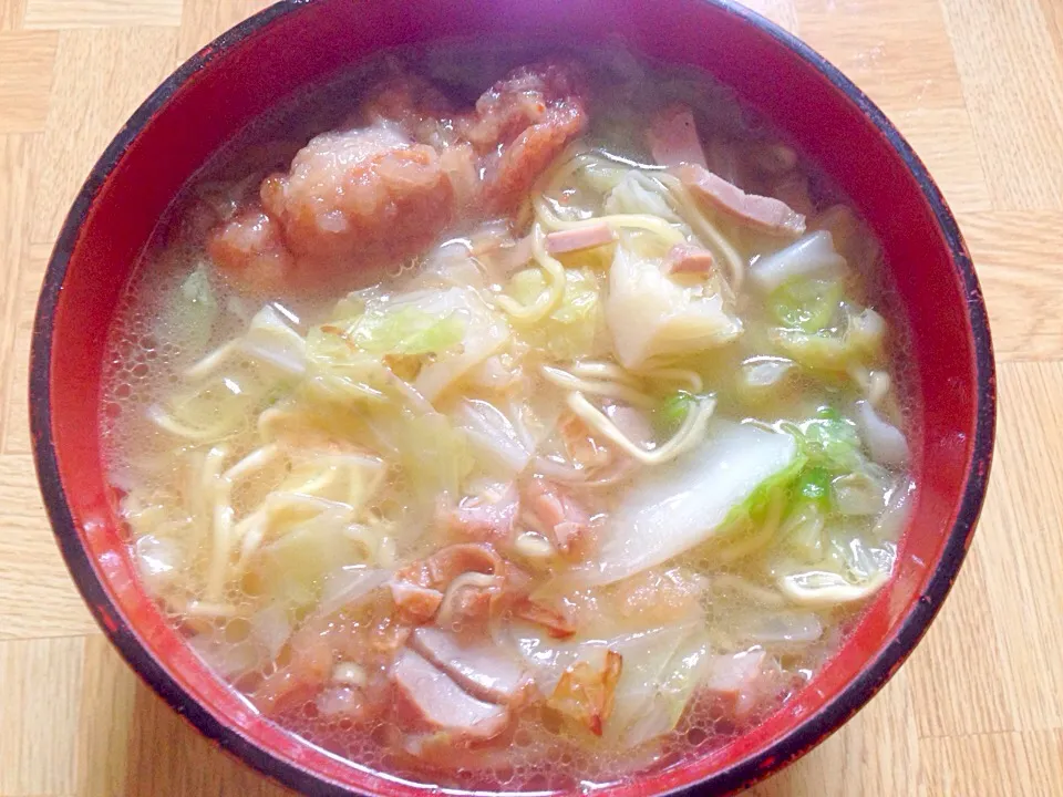 鶏の唐揚げラーメン(塩)|Tarou  Masayukiさん