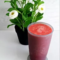 freshly blend watermelon and pear juice for hot weather!|Joannalyn Tingさん