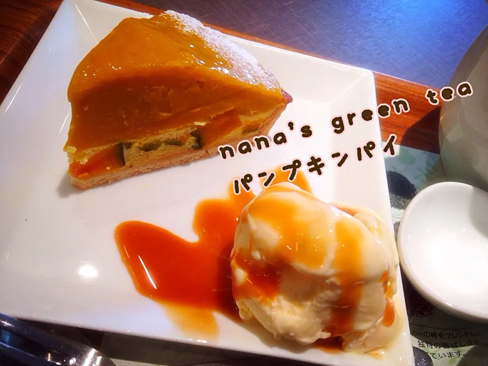 nana's  green  teaパンプキンパイ🎃|Makinsさん