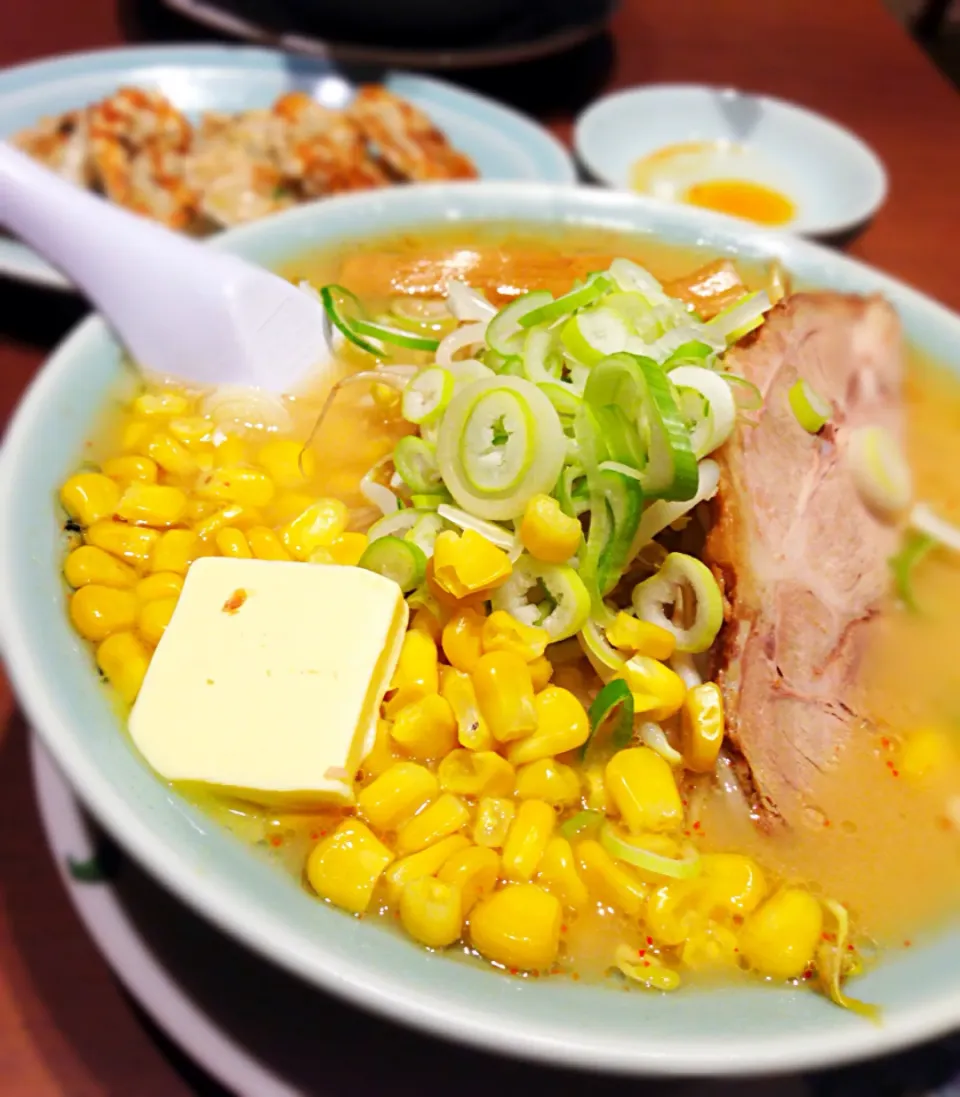 Snapdishの料理写真:Butter corn miso ramen@Baikohken|coxiella24さん