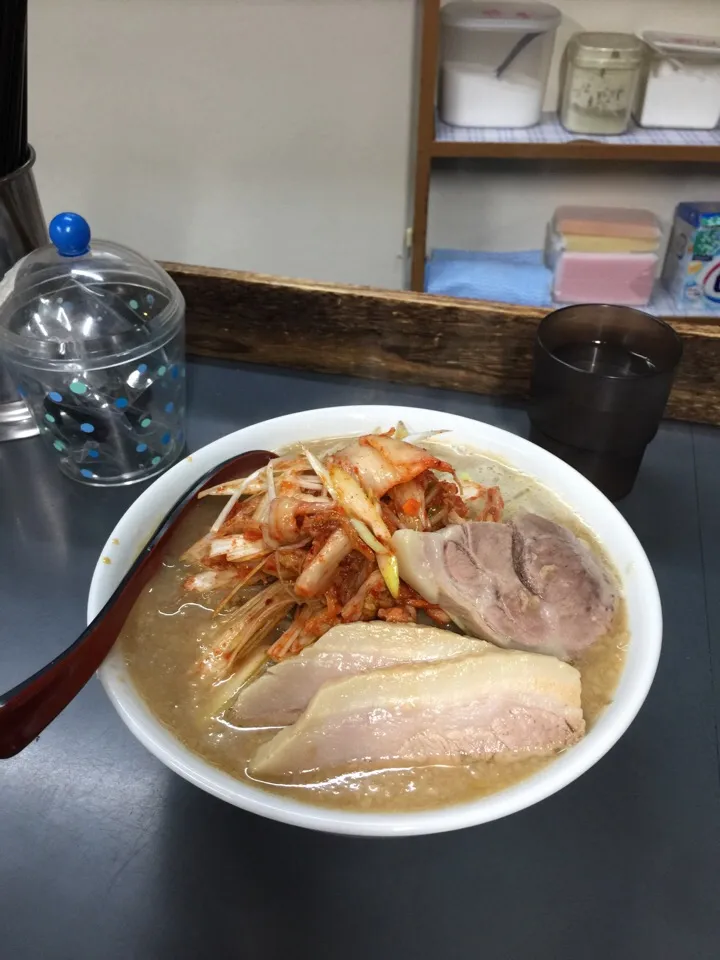 へーちゃんラーメン。非常にうまい。昔はこのうまさが分からなかったが、今になって分かってきました。|竜巻野郎さん