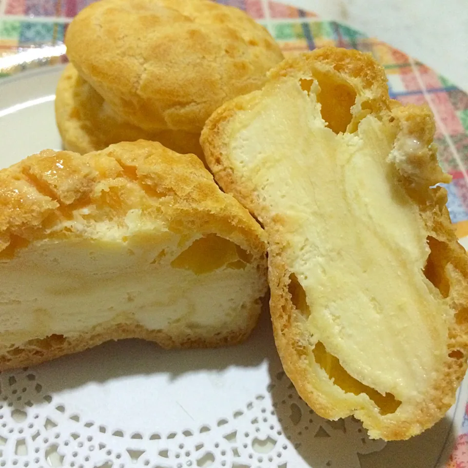 Choux pastry with homemade ice-cream|Trish Wongさん