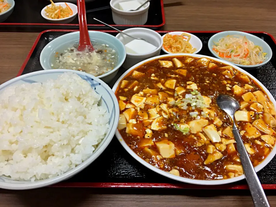 まんぷく、麻婆豆腐定食670円。|東京ライオンズさん