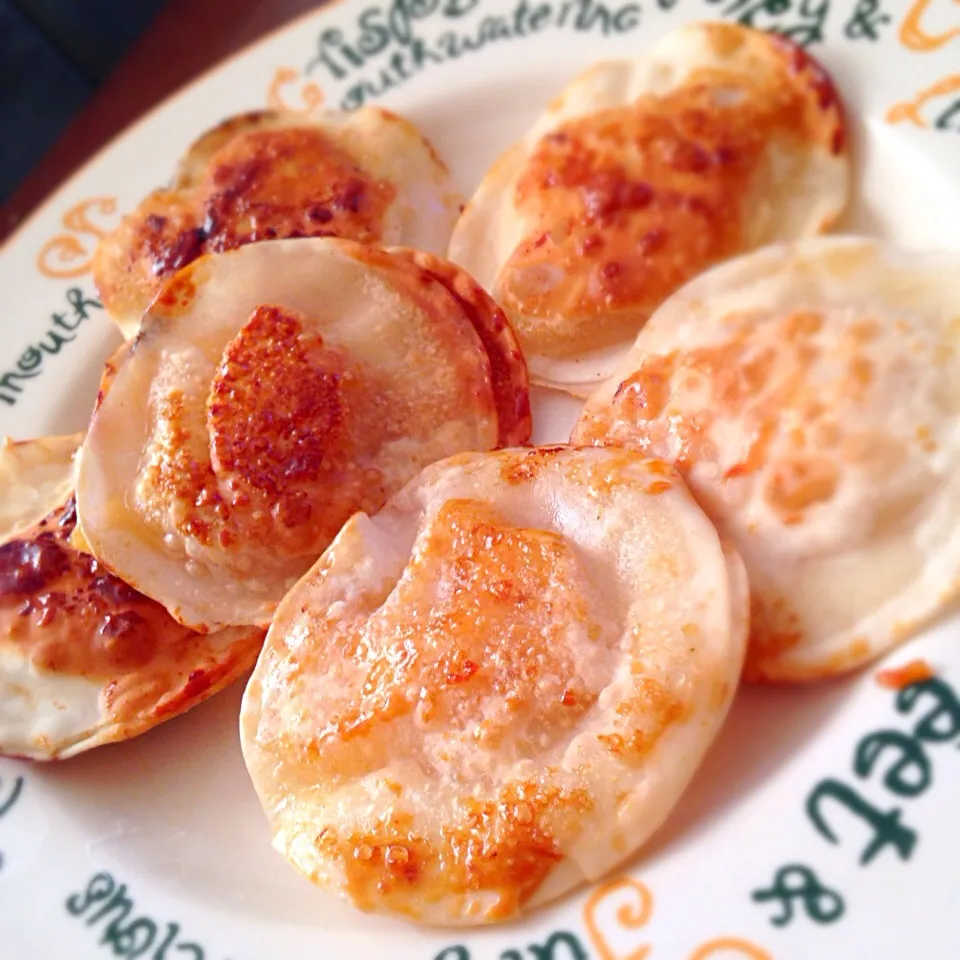 AYANO♡さんの料理 餃子の皮で作るアップルパイ♡|ららさん