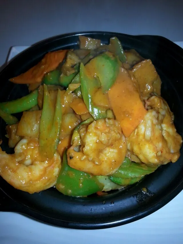 Snapdishの料理写真:Asian red curry shrimp|Polly Gelfusoさん