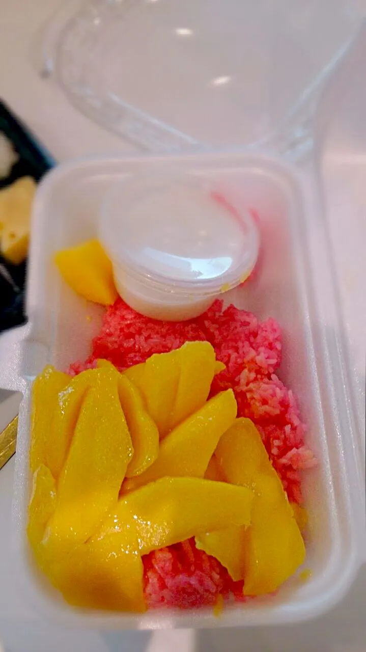 mango sticky rice|Marrigorri Kitchenさん