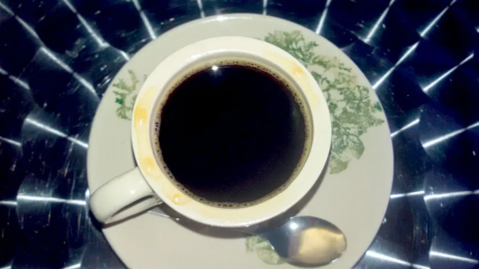 Snapdishの料理写真:a cup of black coffee|adie mulyadiさん