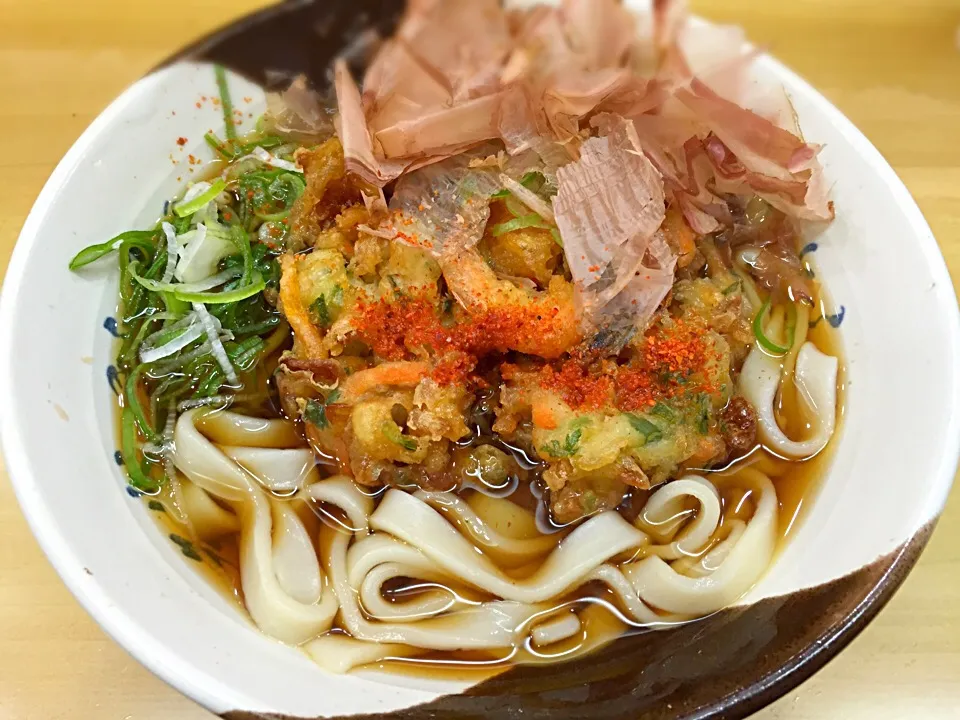 名代きしめん 住よし「かき揚げ天ぷらきしめん♪ 出張の朝の定番！」|TETSU♪😋さん