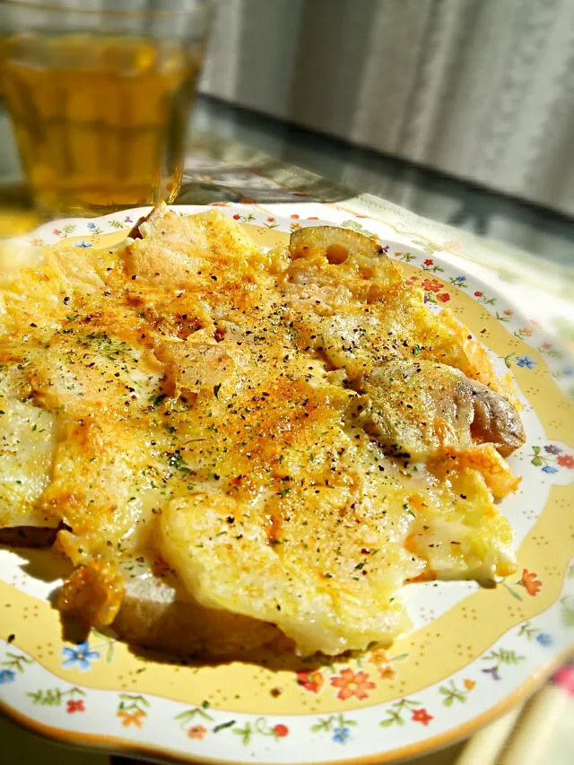 Tomoko Itoさんの最近はまったおつまみ〜⭐️カリトロチーズレンコン餅二種❤️カレー風味⭐️        のの|あゆさん