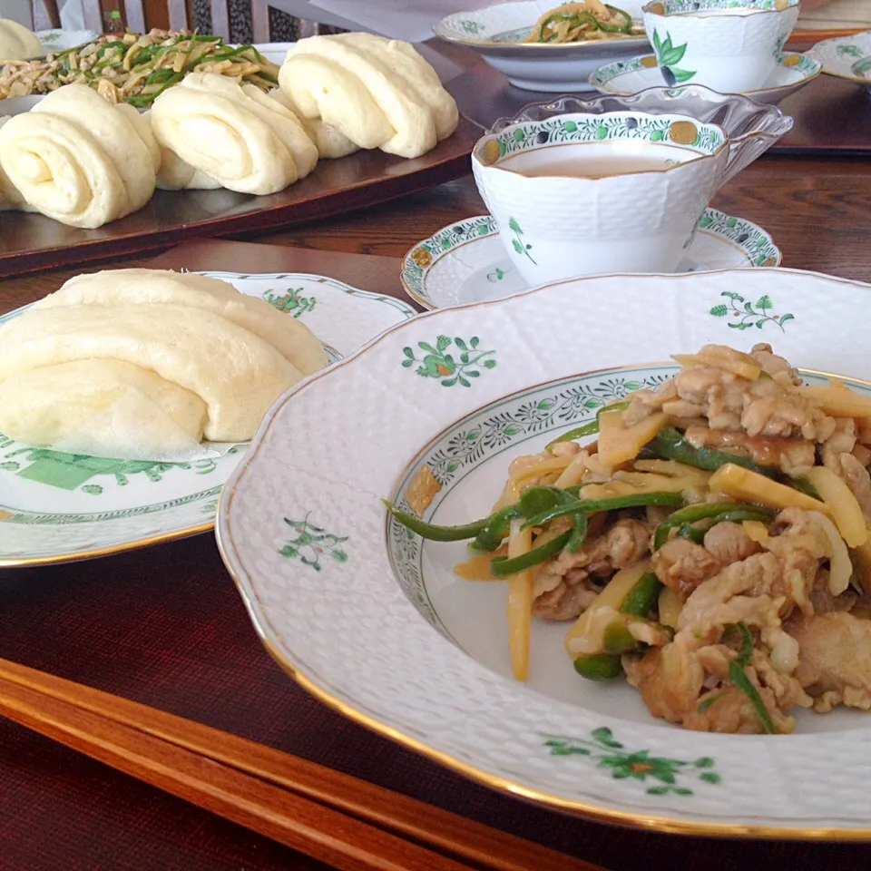 花巻と青椒肉絲|なお。さん