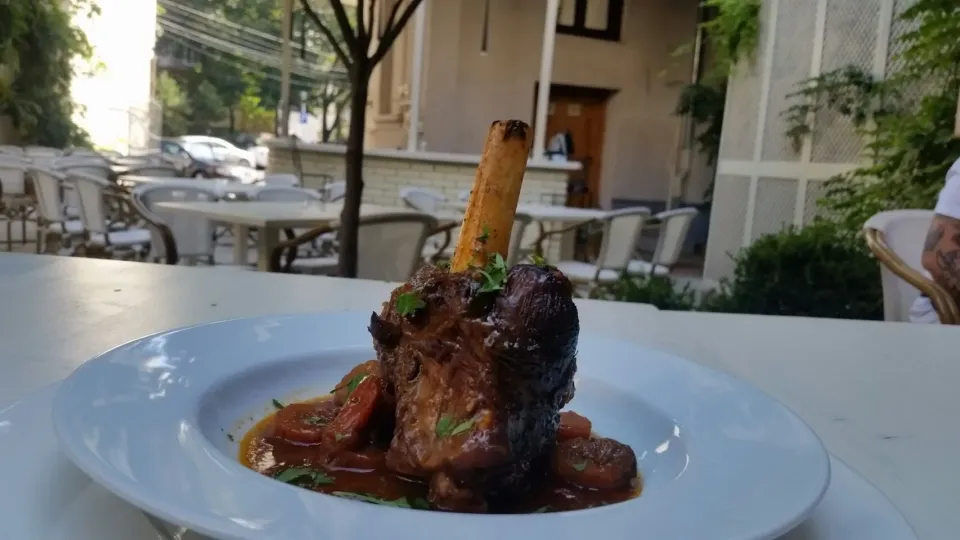 lamb osso bucco|Robert Pujinaさん